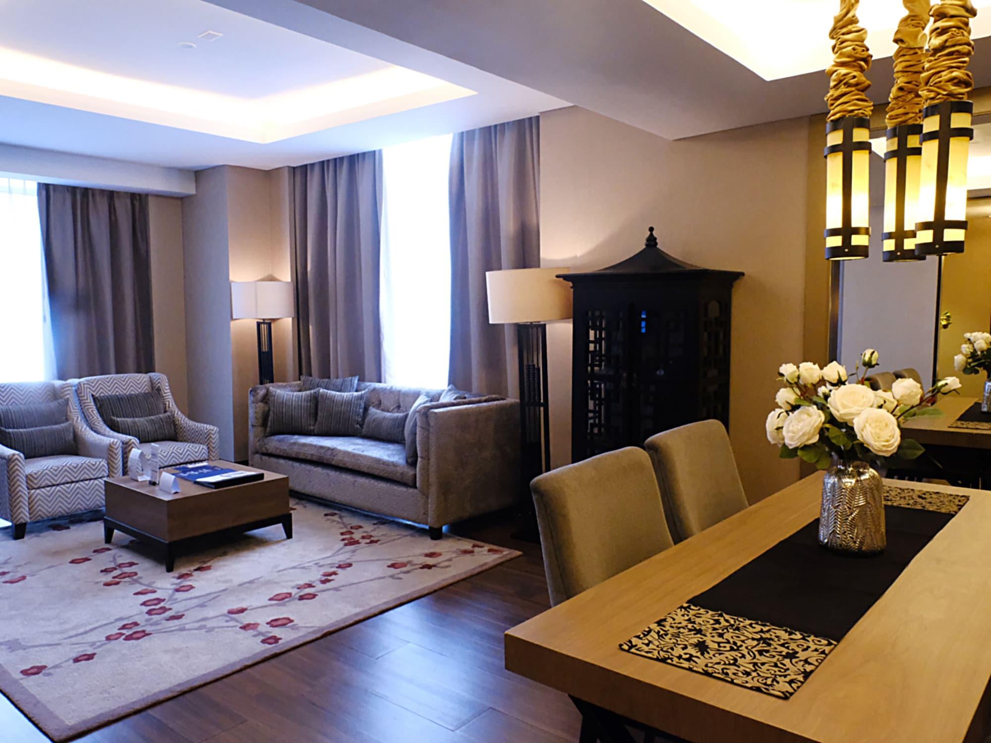 Aston Priority Simatupang Hotel And Conference Center Yakarta Exterior foto