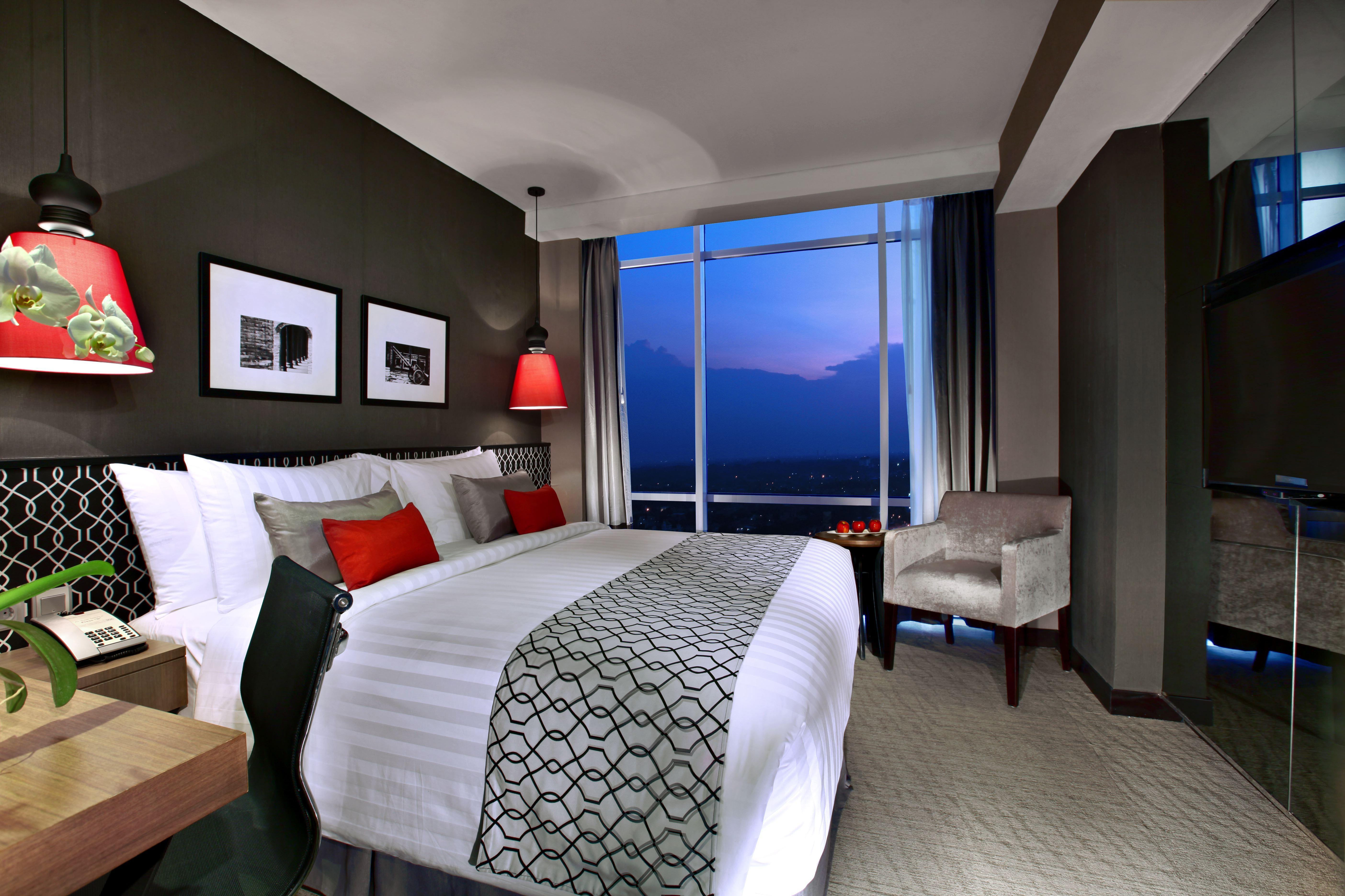 Aston Priority Simatupang Hotel And Conference Center Yakarta Exterior foto